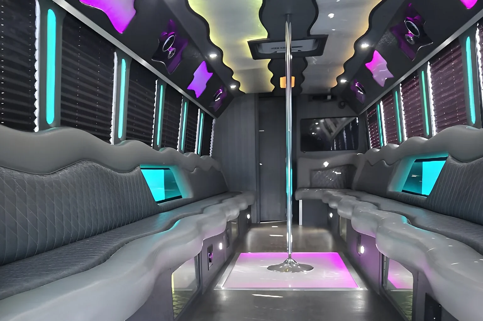 34-passenger Grand